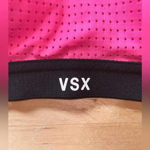 3/25$ 🛒 Victoria Secrets VSX sports bra - Picture 3 of 6